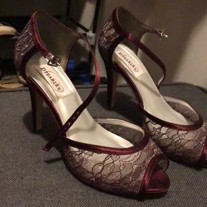 Wine lace peep toe heel